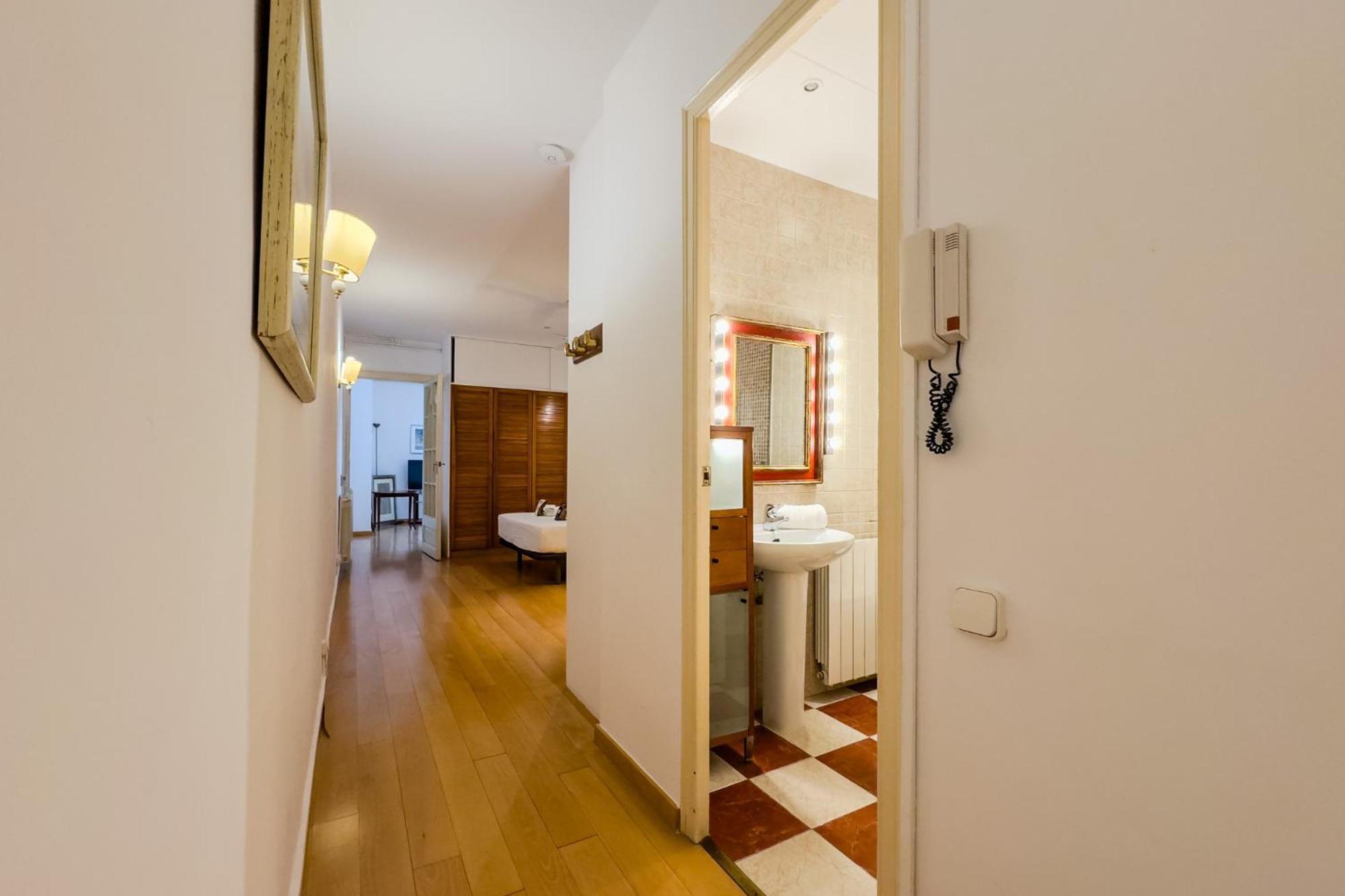 Enrique Granados Apartment Barcelona Exterior photo