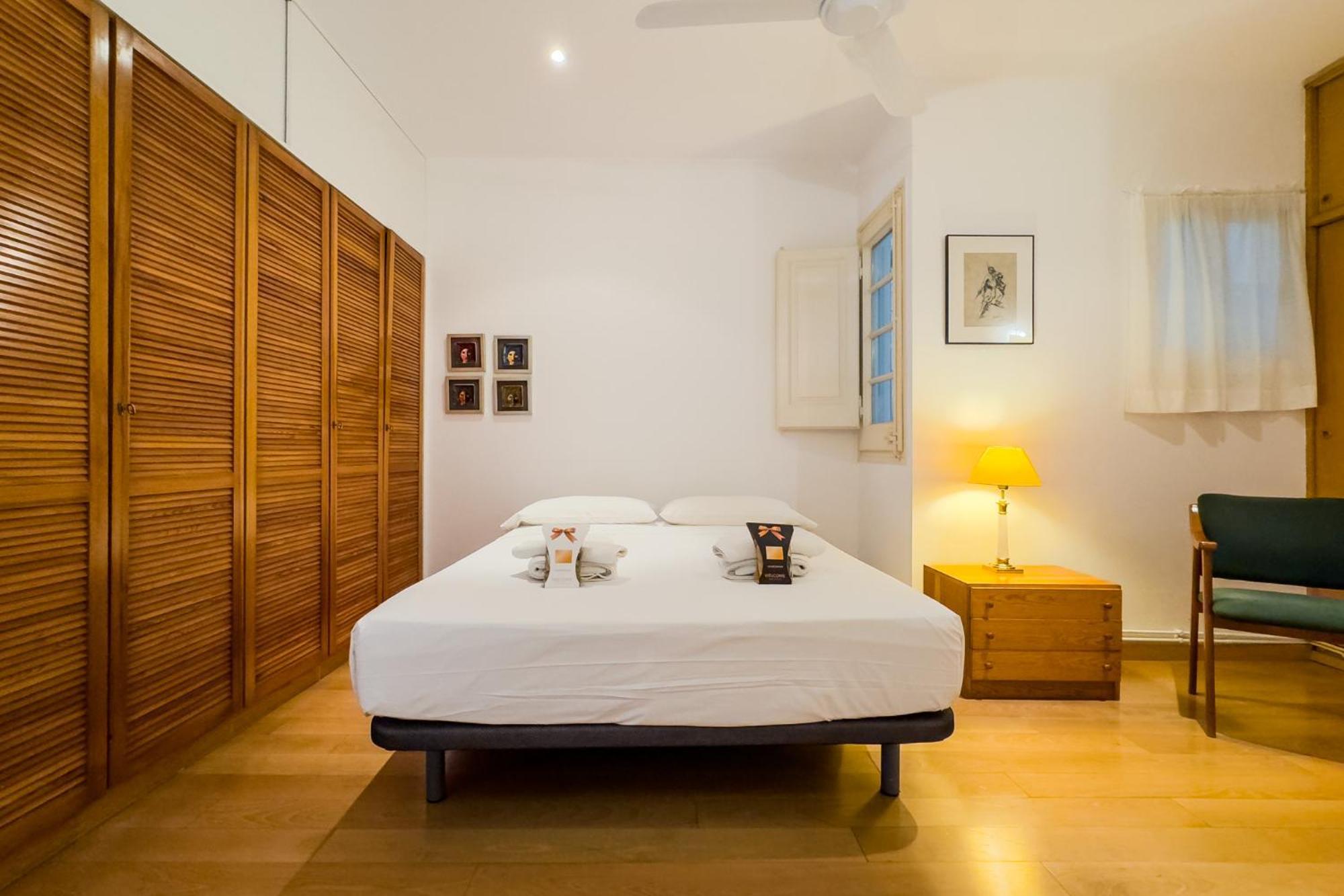 Enrique Granados Apartment Barcelona Exterior photo