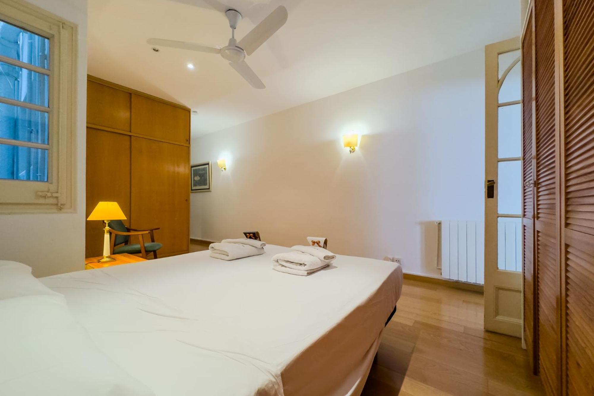 Enrique Granados Apartment Barcelona Exterior photo
