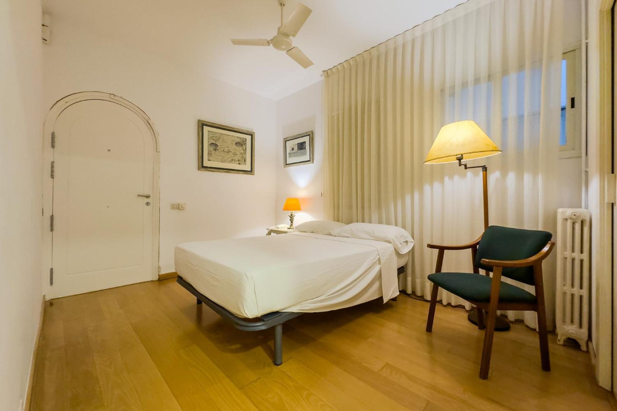 Enrique Granados Apartment Barcelona Exterior photo