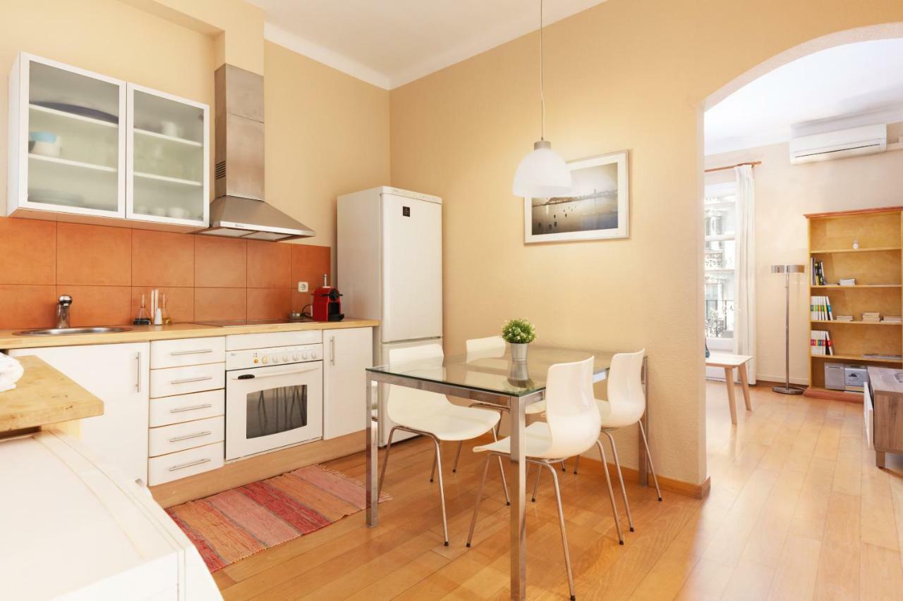 Enrique Granados Apartment Barcelona Exterior photo